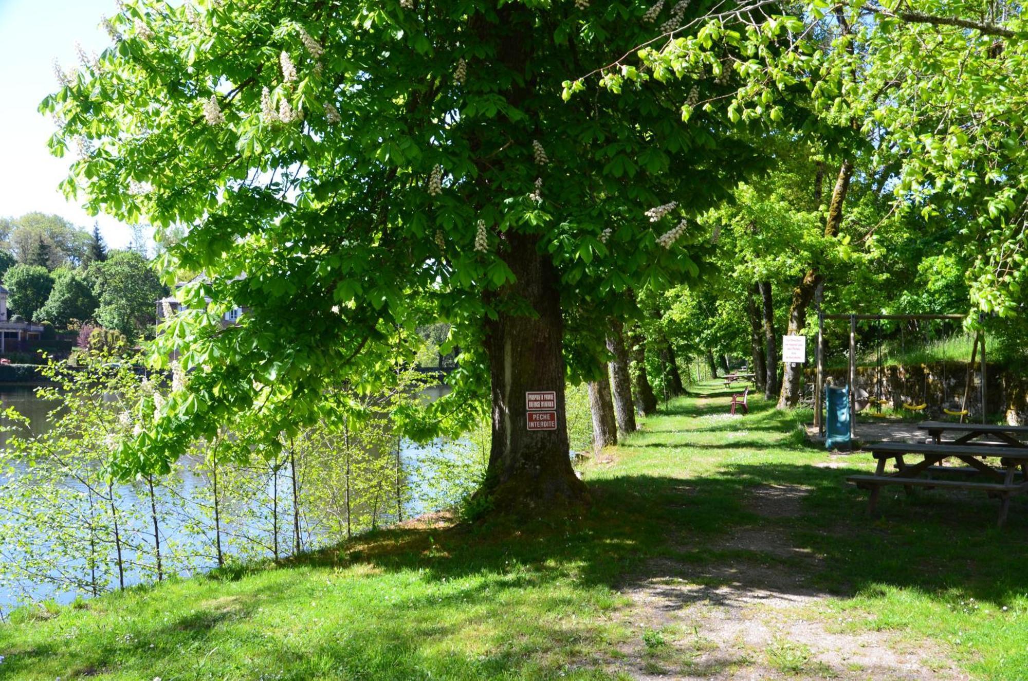 Relais Du Bois Du Four Hotell Saint-Léons Exteriör bild